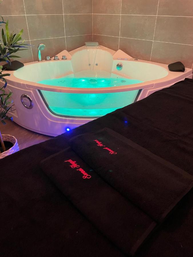 Sweet Angel Suite Romantique Avec Spa Bruz Buitenkant foto